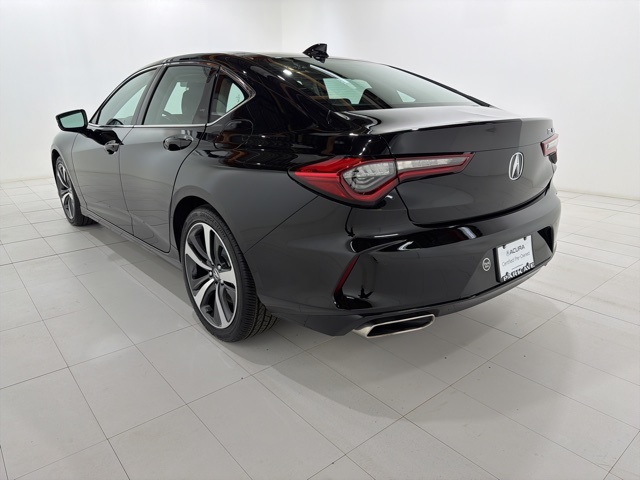 2025 Acura TLX Technology photo 3