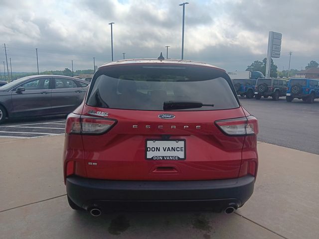 2022 Ford Escape SE photo 4