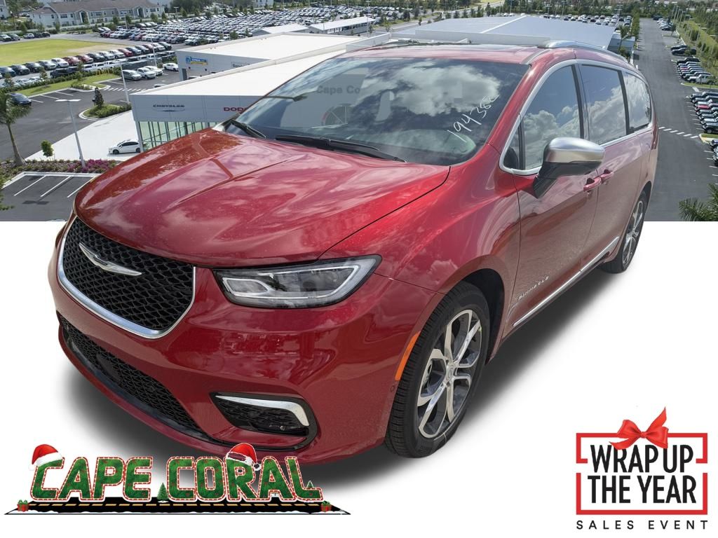 2026 Chrysler Pacifica Pinnacle's photo