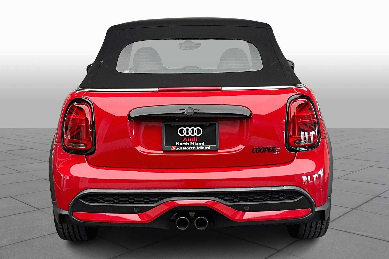 2023 Mini Cooper Convertible S photo 4