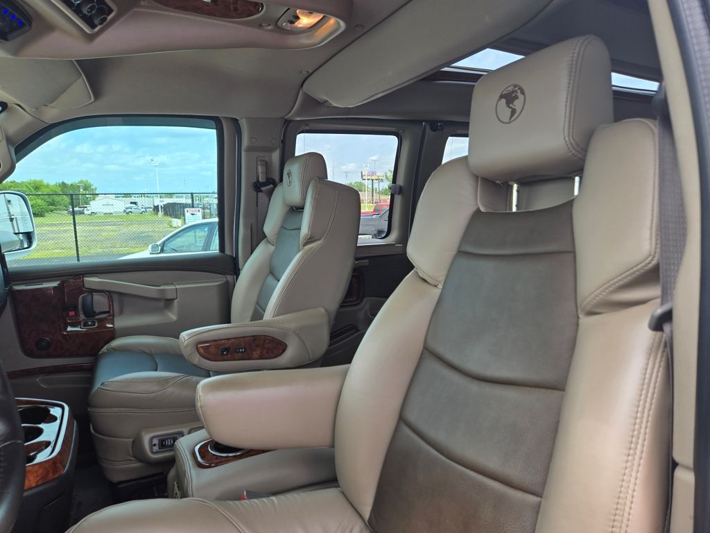 2022 Chevrolet Express Cargo photo 11