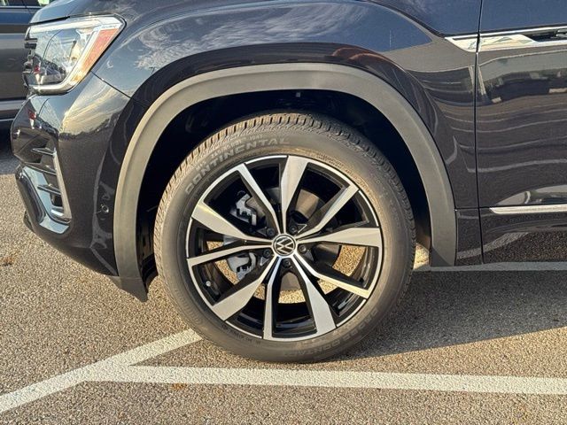 2026 Volkswagen Atlas SEL Premium R-Line photo 6