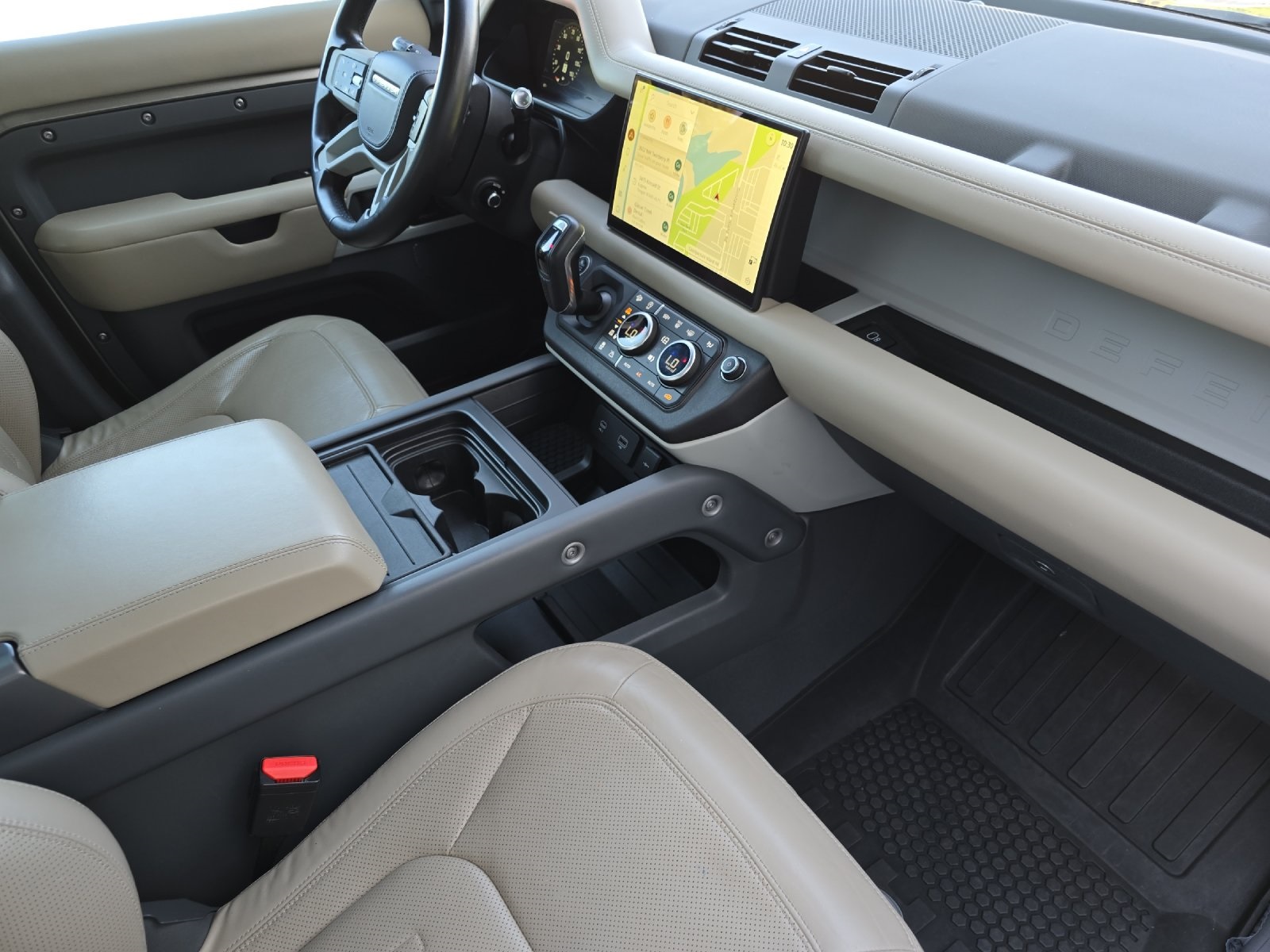 2022 Land Rover Defender 110 XS Edition photo 14