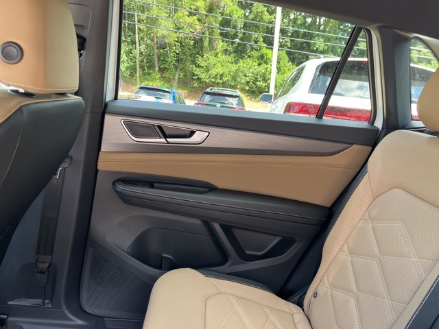 2025 Volkswagen Atlas Cross Sport SE photo 15