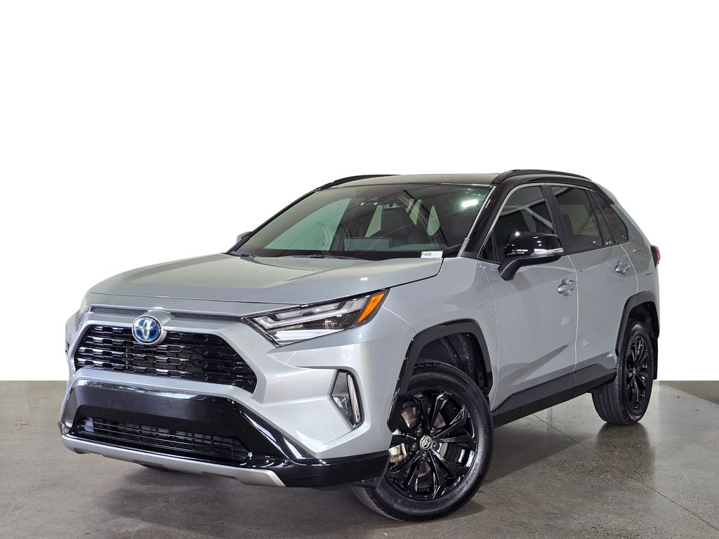 2024 Toyota RAV4 XSE's photo