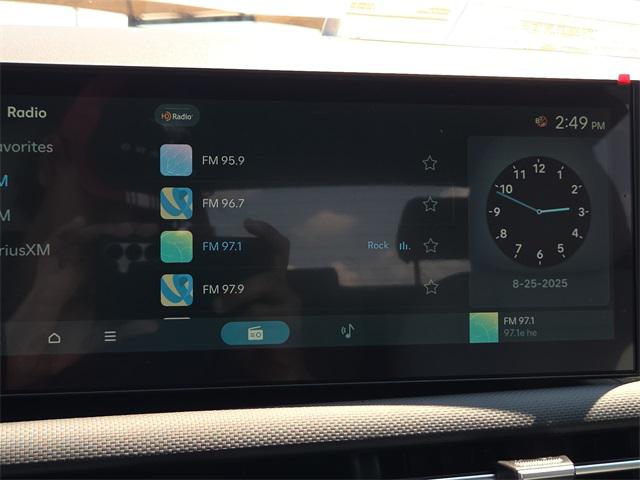 2026 Hyundai Santa Cruz SEL photo 18