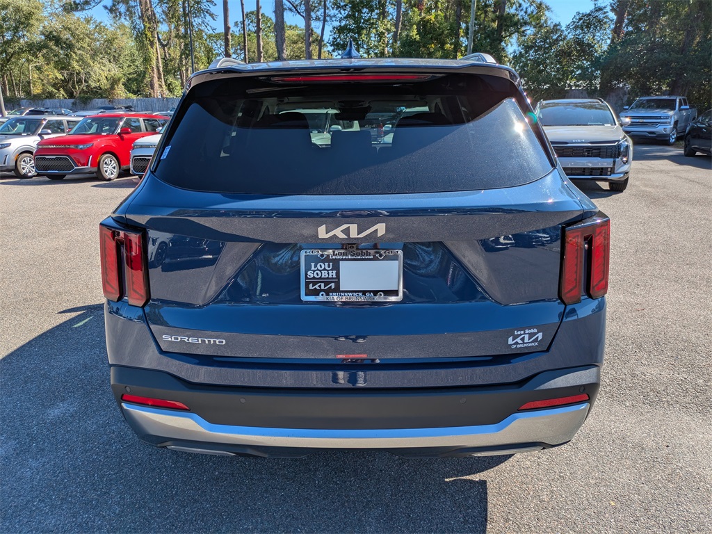 2026 Kia Sorento S photo 2