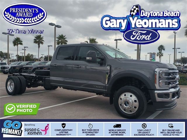 2026 Ford F-550 Super Duty Chassis Cab Lariat's photo