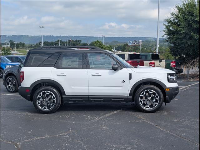 2025 Ford Bronco Sport Outer Banks photo 3