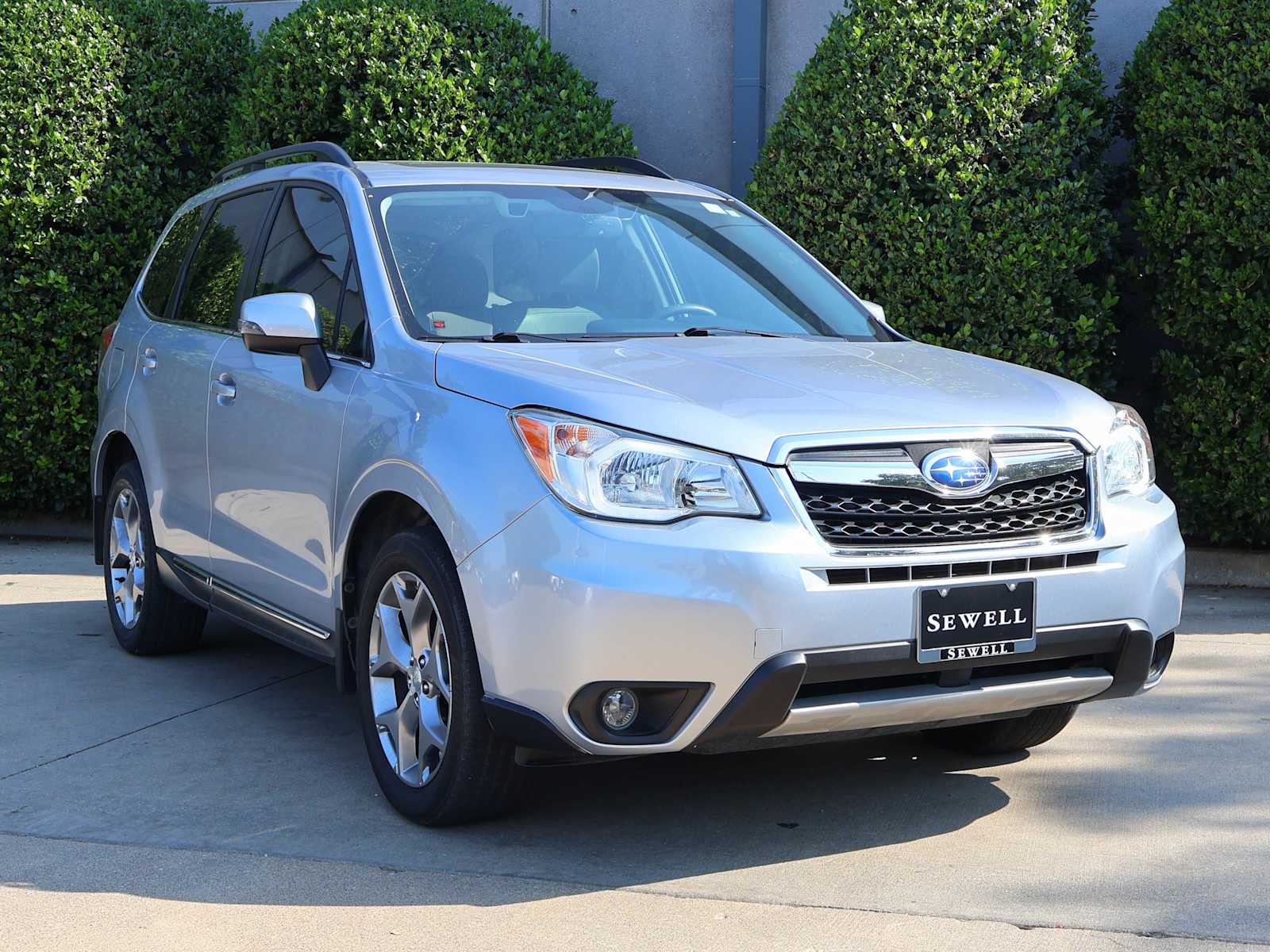 2016 Subaru Forester 2.5i Touring photo 3