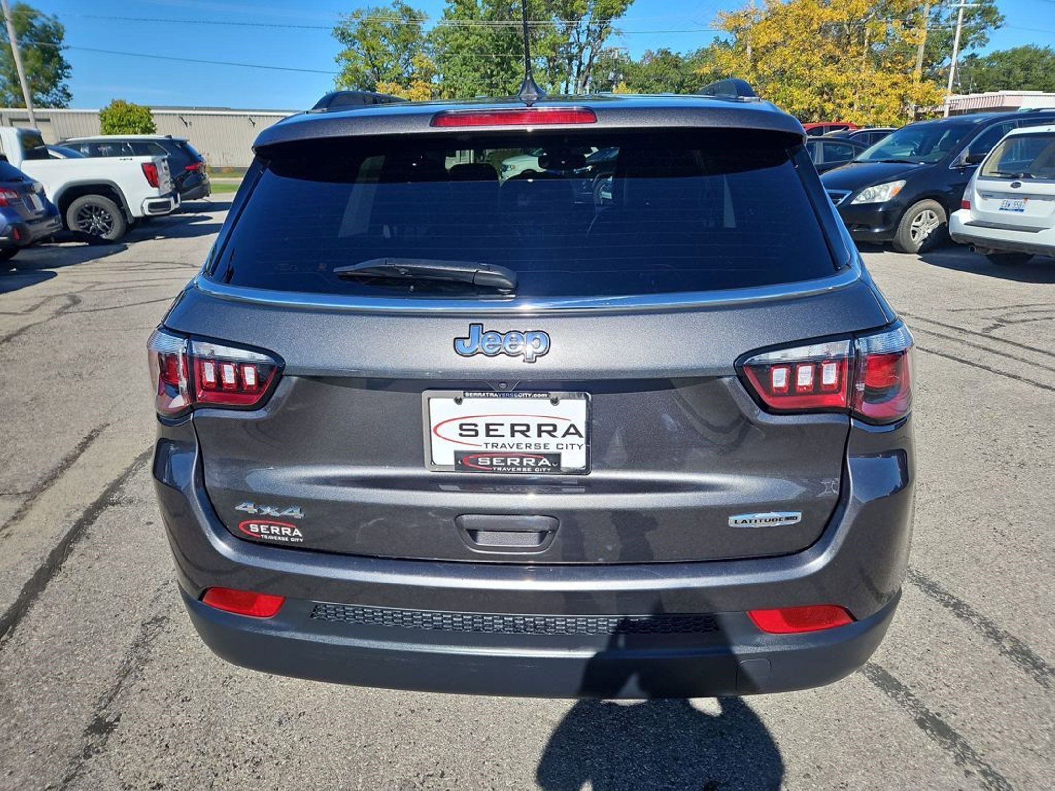 2022 Jeep Compass Latitude Lux photo 4