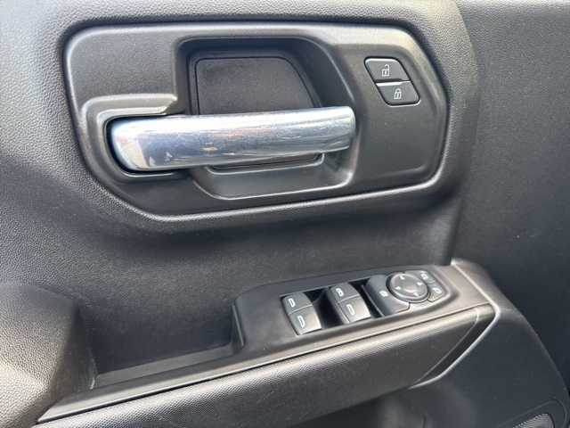 2023 Chevrolet Silverado 1500 Custom photo 21