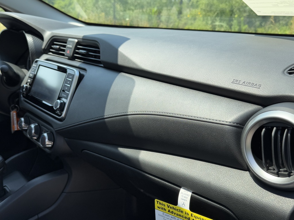 2025 Nissan Versa S photo 23