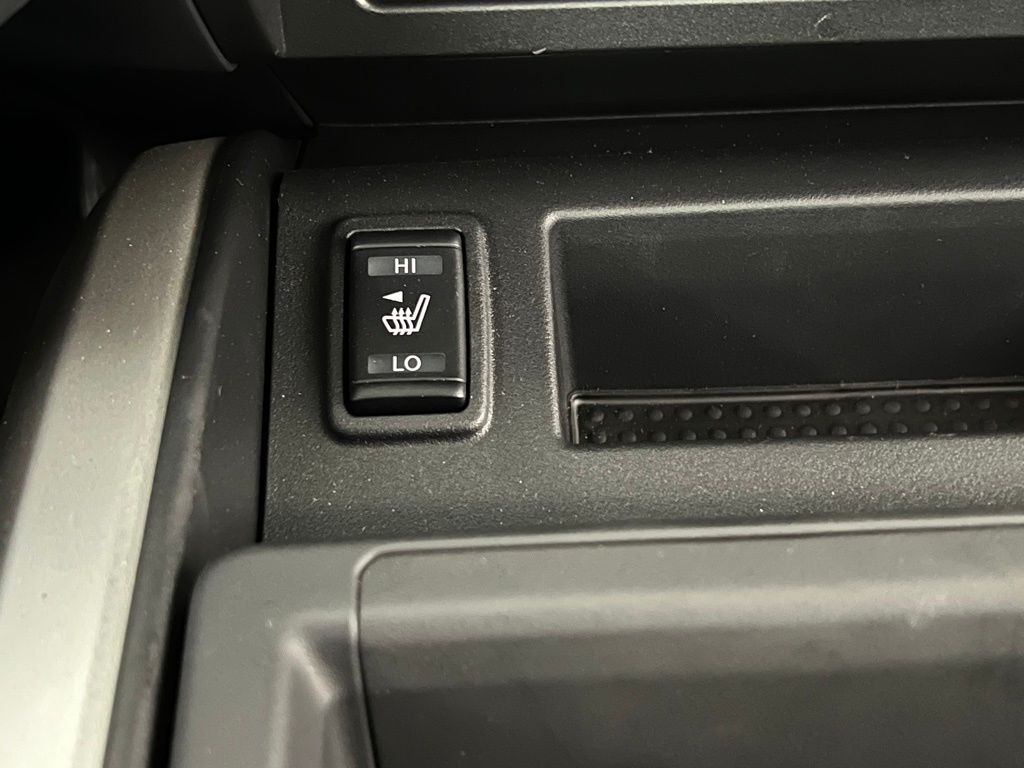 2024 Nissan Titan SV photo 15