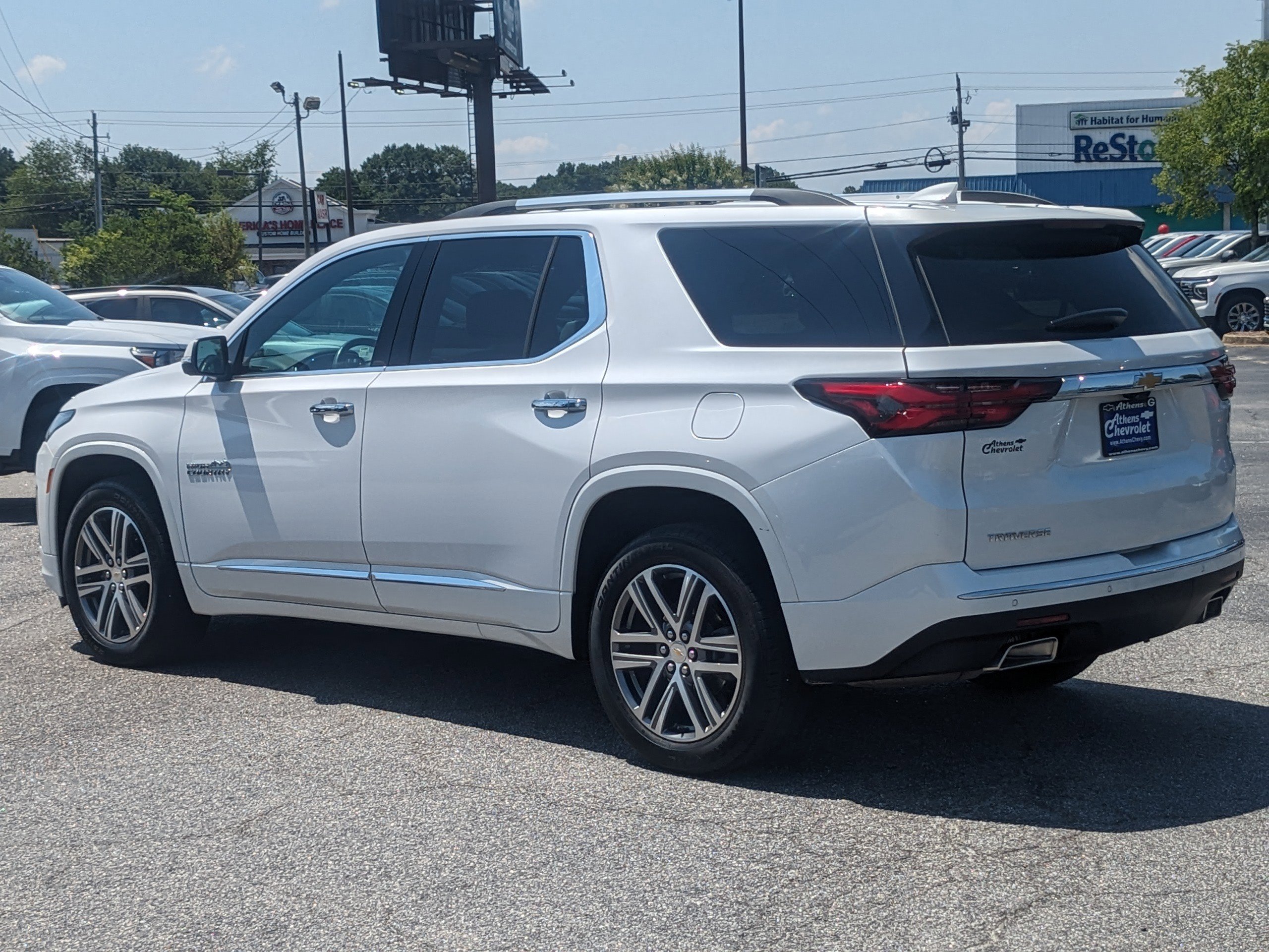 2023 Chevrolet Traverse High Country photo 6