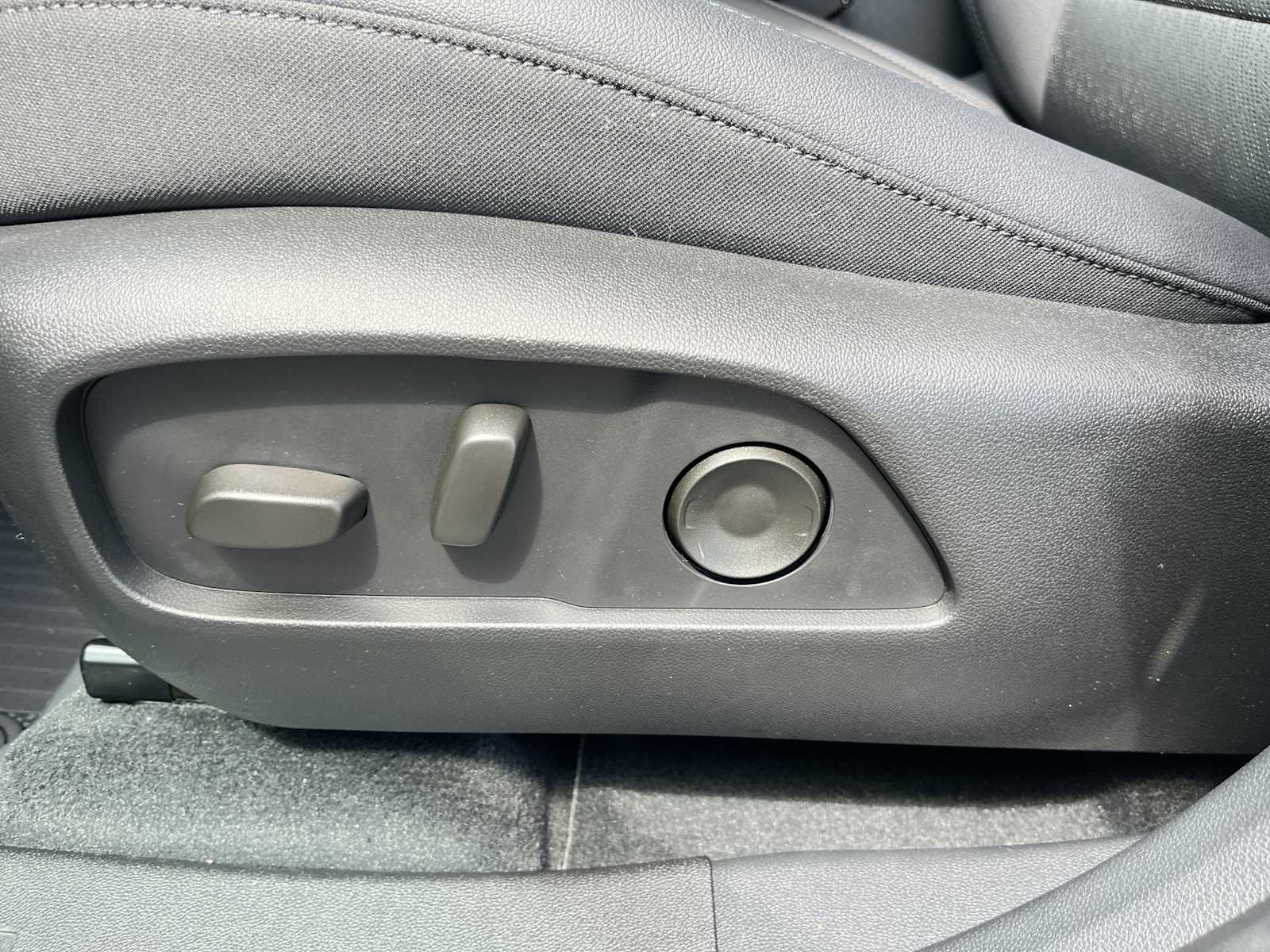 2026 Chevrolet Equinox LT photo 11