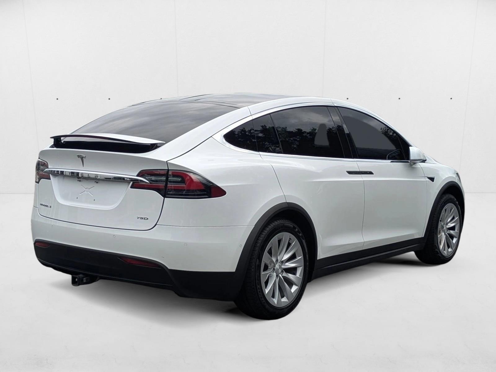 2018 Tesla Model X 75D photo 5