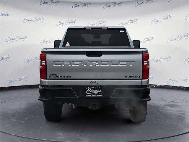 2026 Chevrolet Silverado 2500HD Custom photo 4