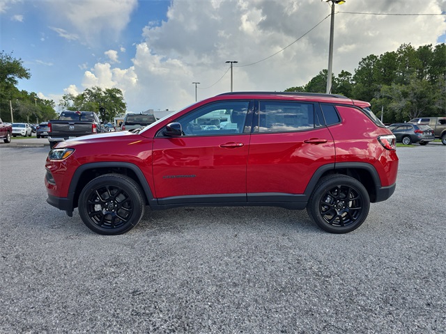 2025 Jeep Compass Latitude photo 2