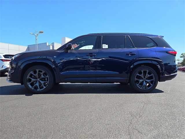 2025 Lexus TX 500h F SPORT Performance Premium photo 4