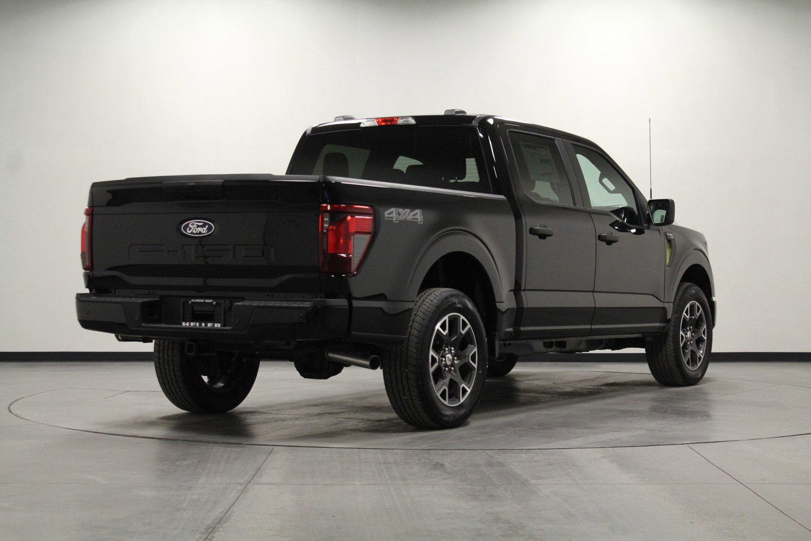 2025 Ford F-150 STX photo 3