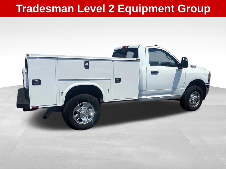 2024 Ram 3500 Tradesman photo 4
