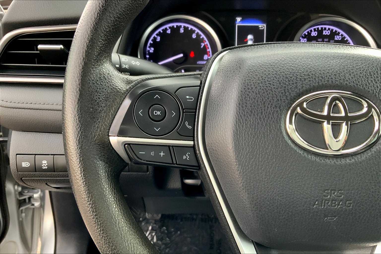 2022 Toyota Camry LE photo 22