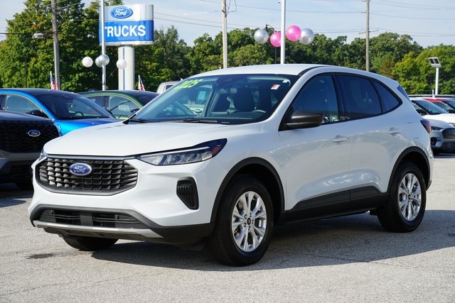2025 Ford Escape Active photo 3