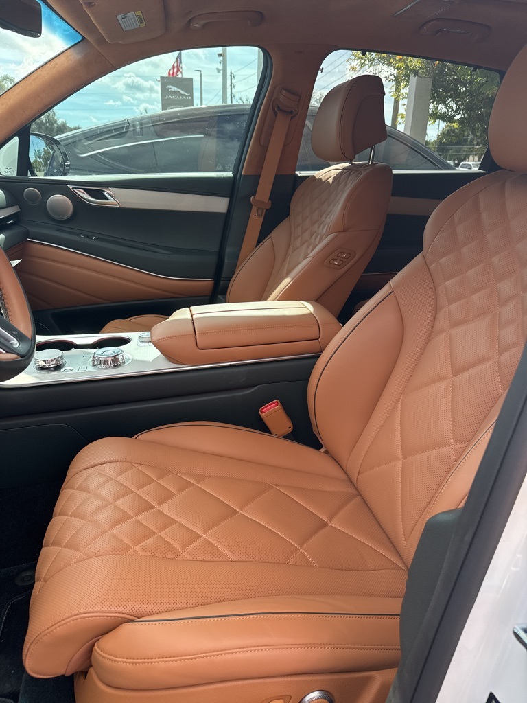 2025 Genesis GV80 3.5T Prestige photo 2