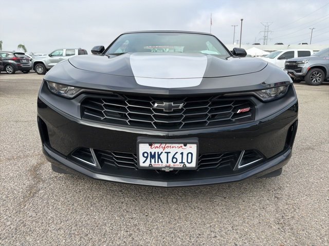 2023 Chevrolet Camaro 1LT photo 2