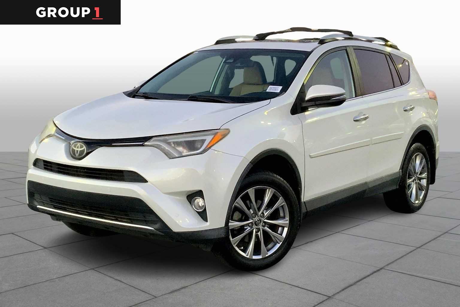 2016 Toyota RAV4 Limited's photo