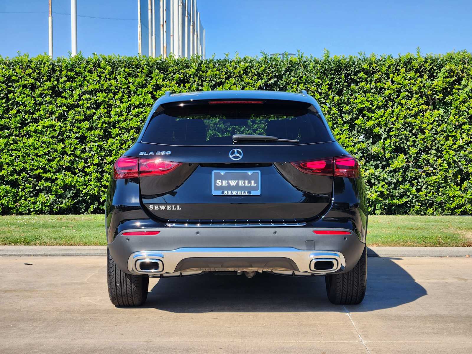 2025 Mercedes Benz GLA 250 photo 5