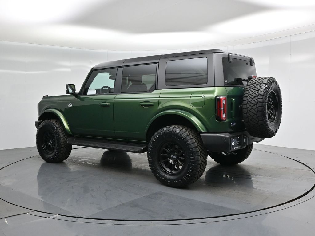 2025 Ford Bronco Outer Banks photo 5