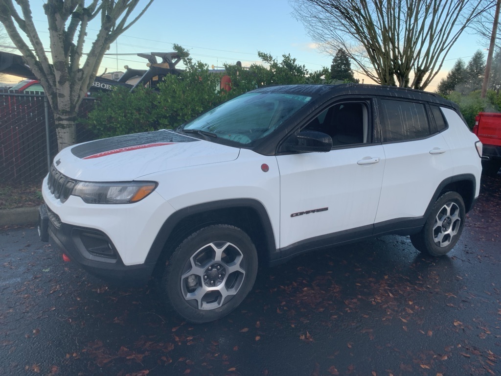 2022 Jeep Compass Trailhawk's photo