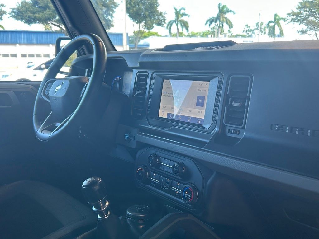 2022 Ford Bronco Base Big Bend Black Diamond Outer Banks photo 21