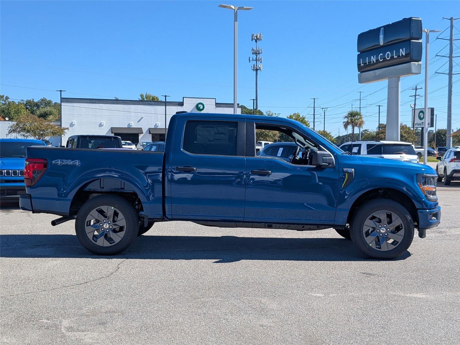 2025 Ford F-150 STX photo 4