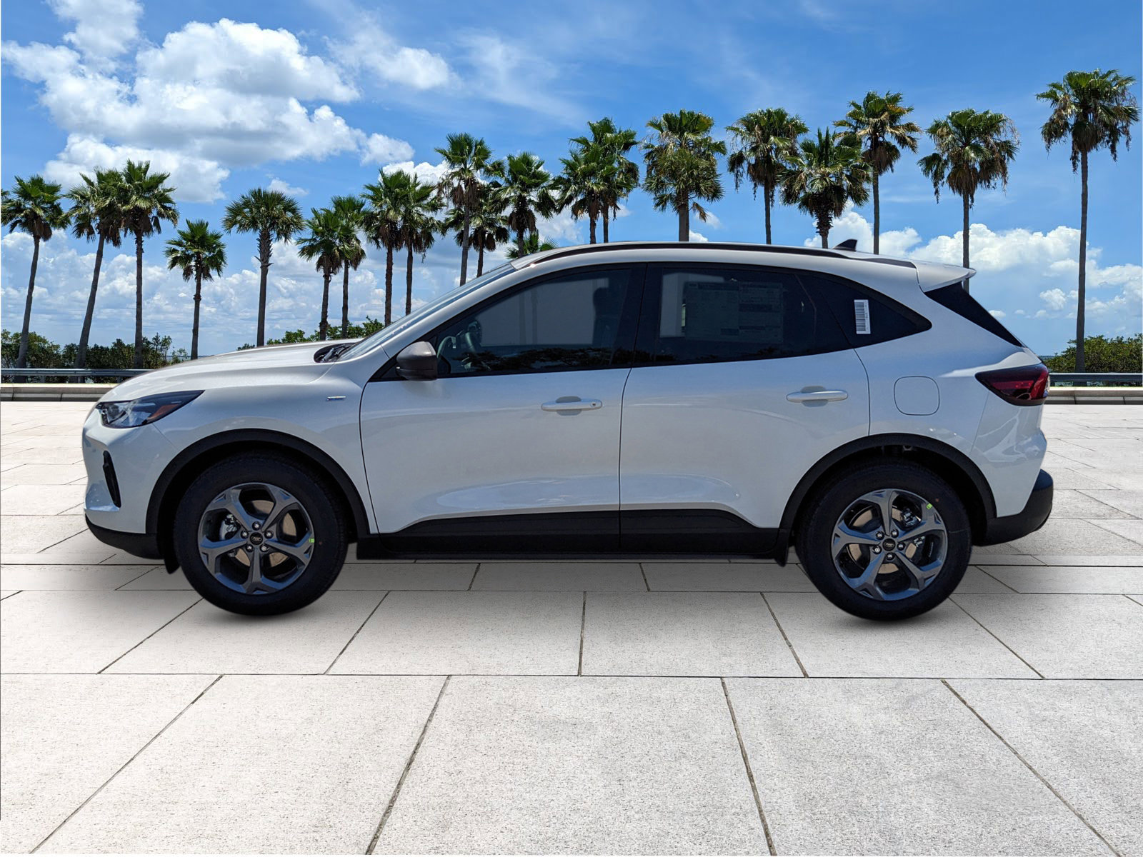 2026 Ford Escape ST-Line photo 5