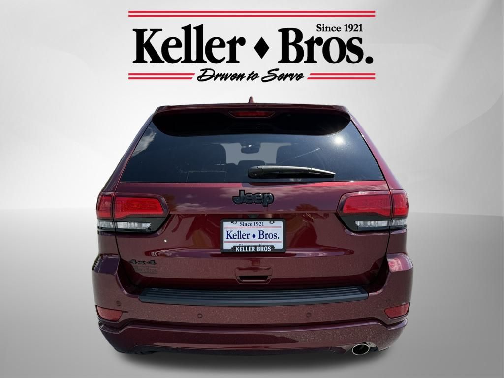 Used 2022 Red Jeep Laredo X image 6