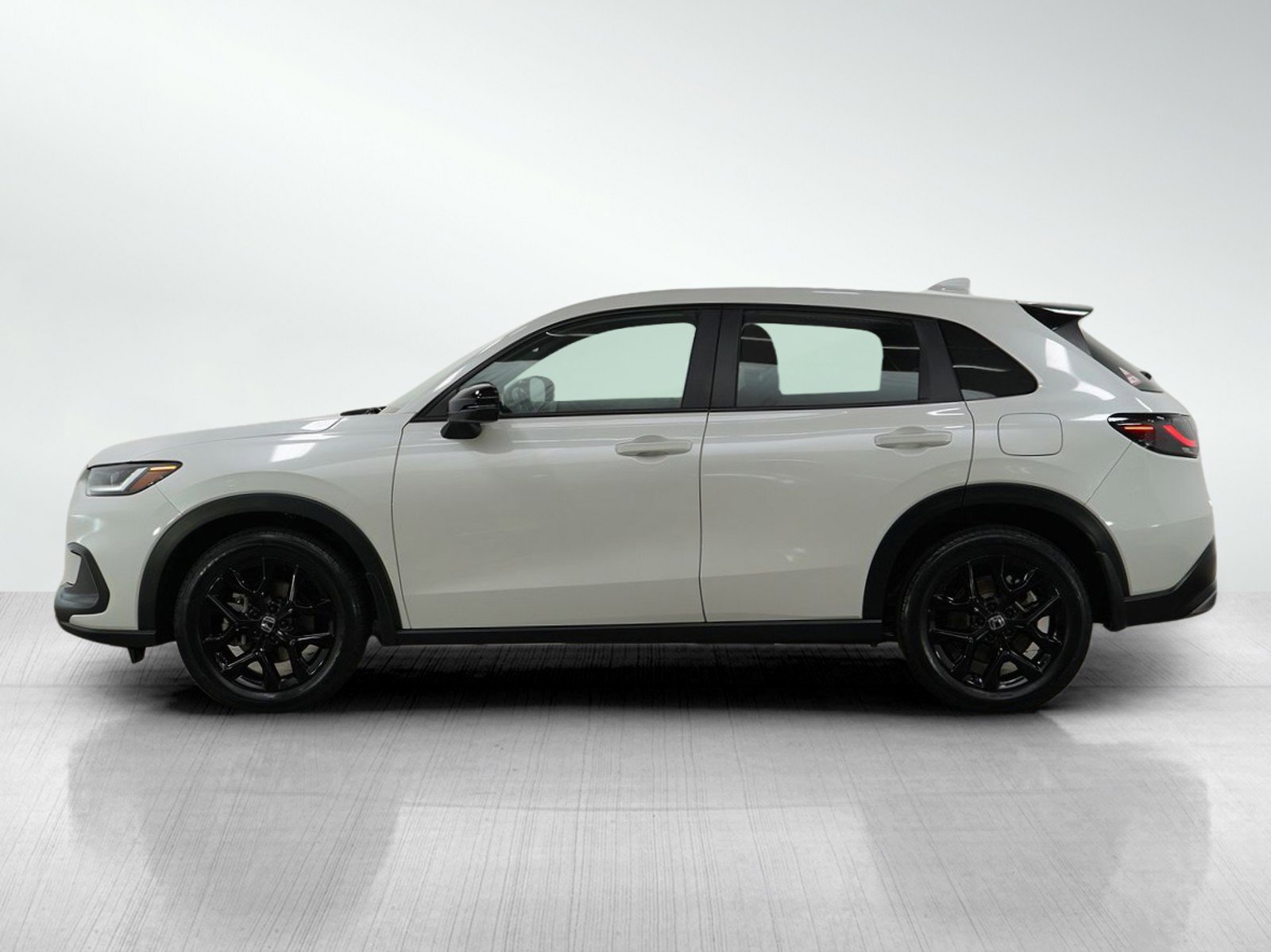 Used 2024 Honda HR-V Sport with VIN 3CZRZ2H5XRM717843 for sale in Burnsville, Minnesota