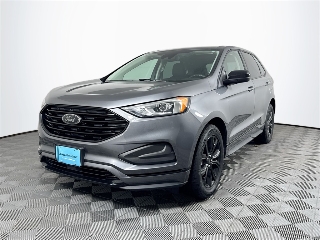 2023 Ford Edge SE's photo