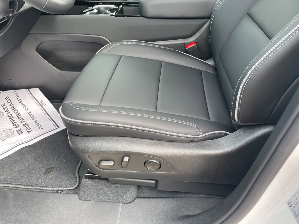 2026 Chevrolet Silverado EV LT photo 12