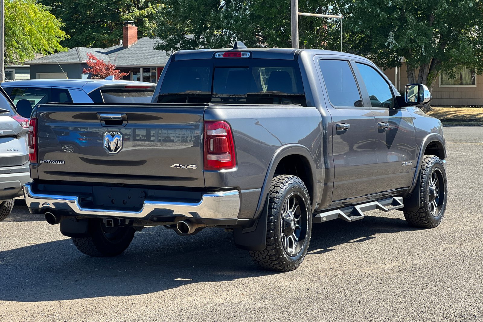 2021 Ram 1500 Laramie photo 3