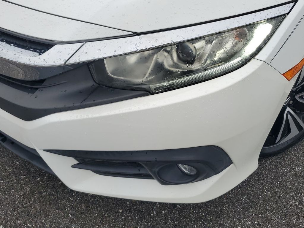 2018 Honda Civic EX-T photo 16