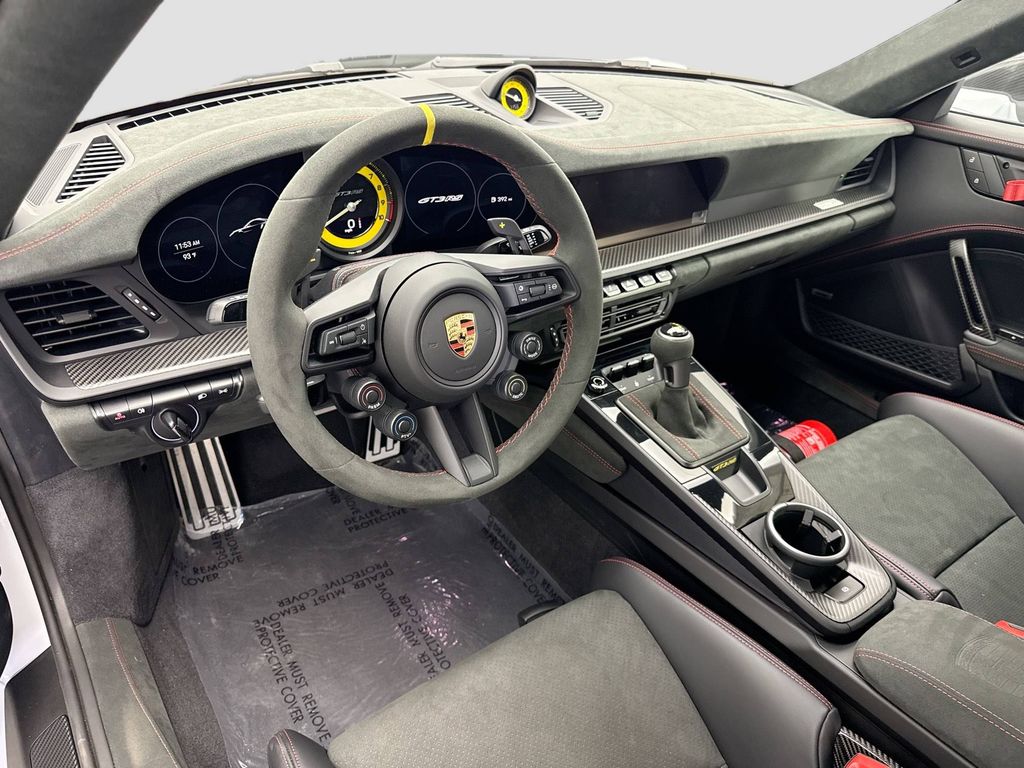 2025 Porsche 911 GT3 RS photo 9