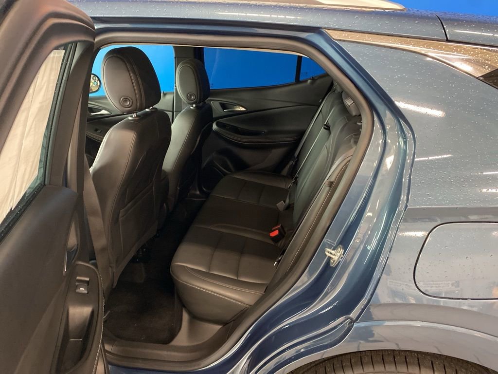 2024 Buick Encore GX Avenir photo 11