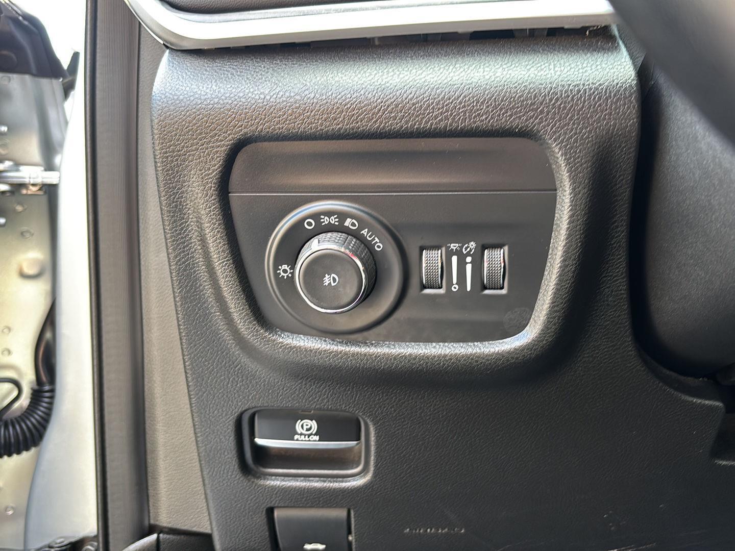 2022 Jeep Grand Cherokee Limited photo 15