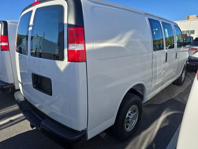 2025 Chevrolet Express Cargo 2500 Work Van photo 4