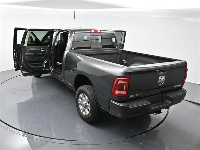 2024 Ram 3500 Laramie photo 37