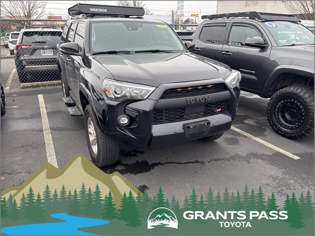 2022 Toyota 4Runner SR5 Premium's photo