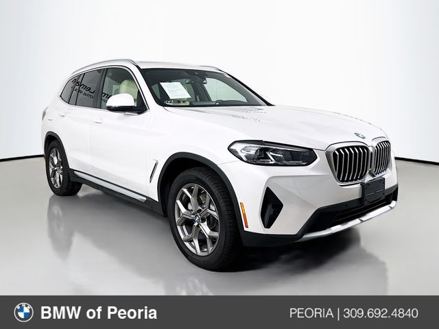 2022 BMW X3 30i's photo